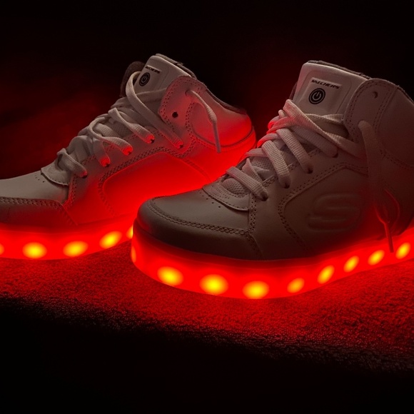 NEW Sketchers Kid's Energy Lights Sneakers - Picture 4 of 10